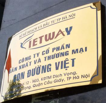 Biển Inox Gương Vàng