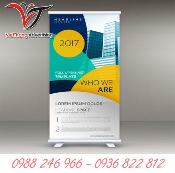 Banner cuốn nhôm- Standee